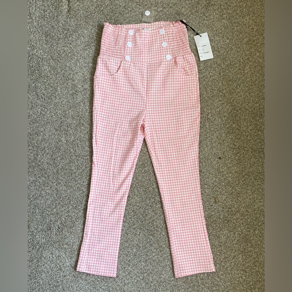 BRAND NEW W/ TAGS Unique Vintage Pink Gingham Cary Capris, Size S/4